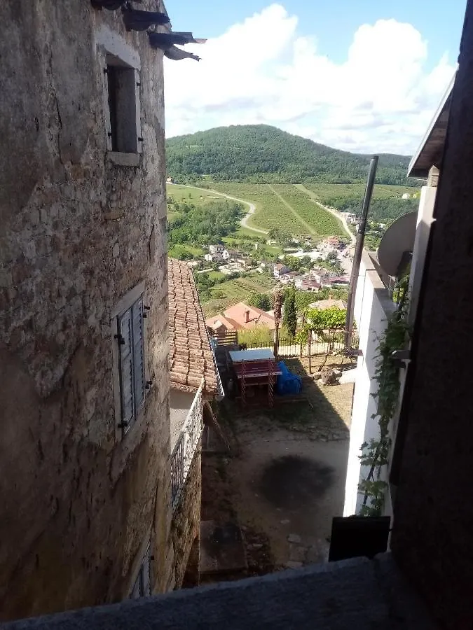 Rooms Serafin-Lavanda Motovun Croatia
